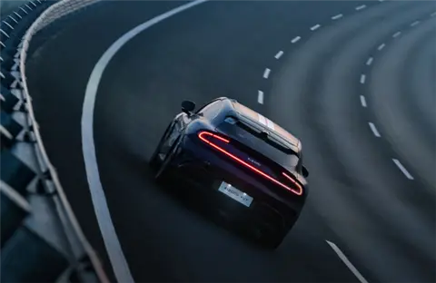 卖爆了！小米YU7上市72小时一线快报出炉：根本没有竞品